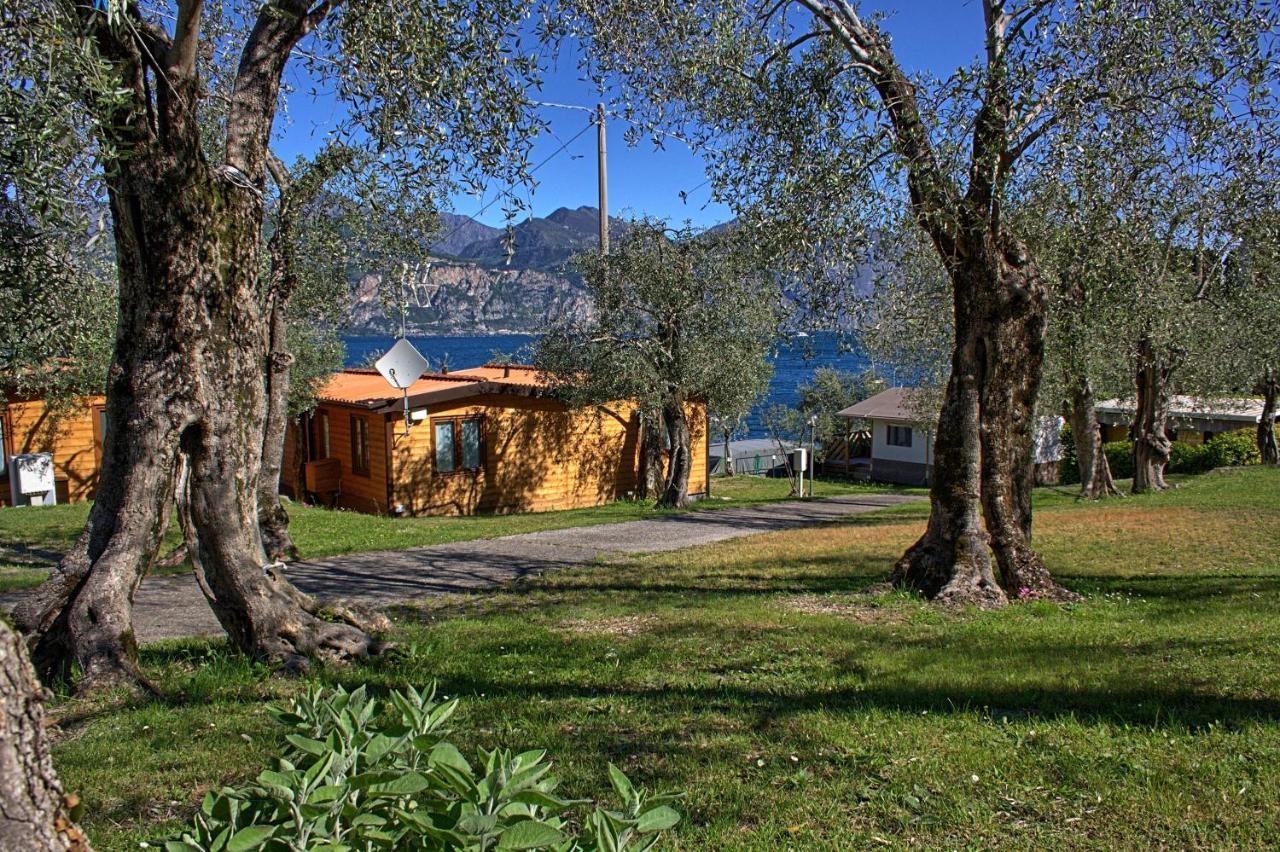 Camping Monja Hotell Brenzone sul Garda Exteriör bild