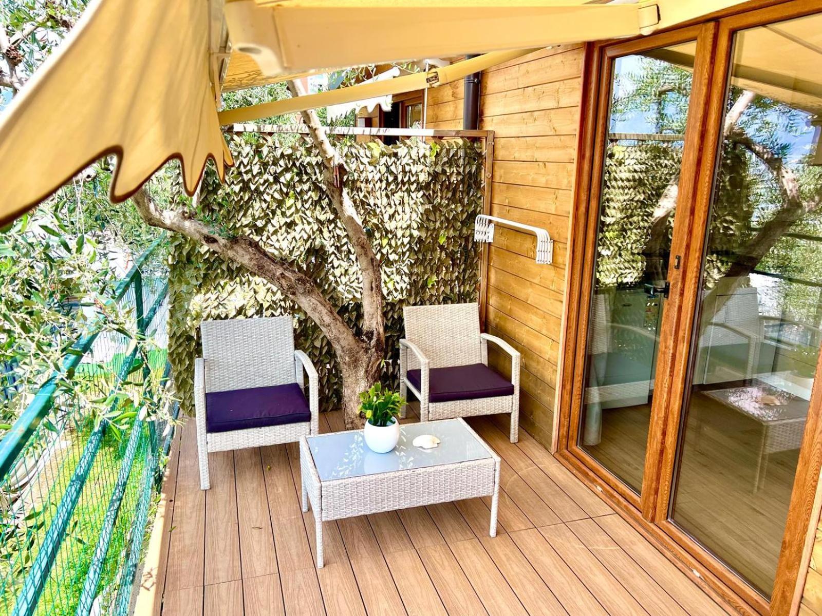 Monja Camping Village Brenzone sul Garda Exteriör bild