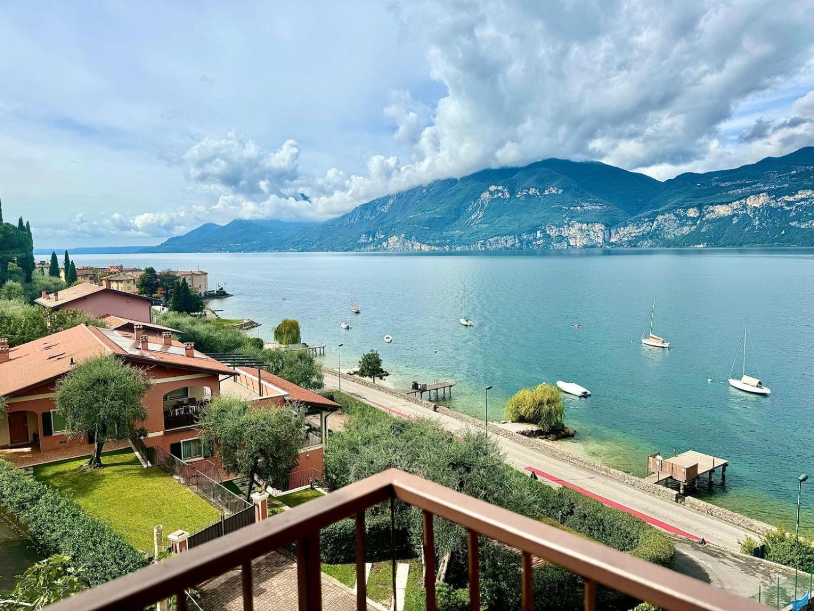 Camping Monja Hotell Brenzone sul Garda Exteriör bild