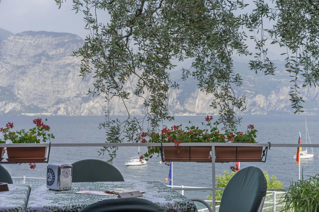 Camping Monja Hotell Brenzone sul Garda Exteriör bild